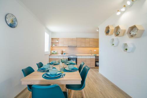 Mf Silverhome 402 Apartment
