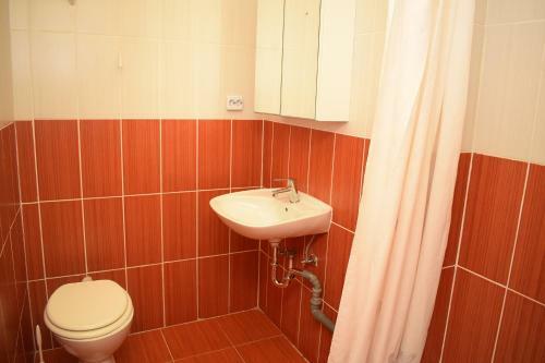 Lilian Apartmanh�z