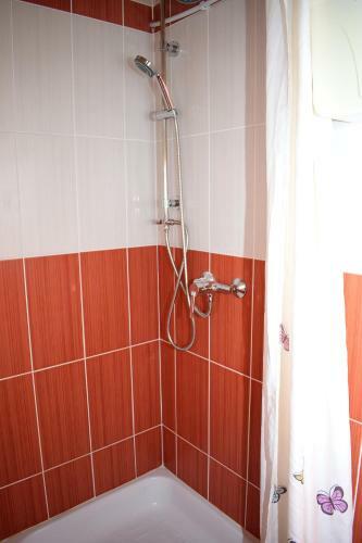 Lilian Apartmanh�z