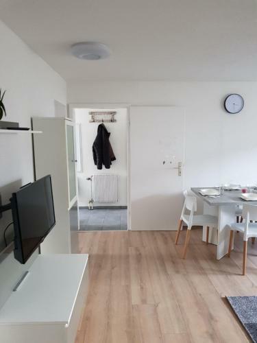 Sunshine Apartments