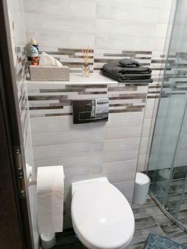 Apartamento K�k Zsir�f