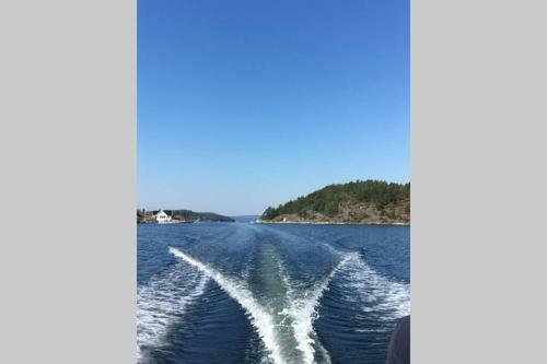 Newly Renovated Rustic Seaside Cabin B�r�y 3 Boat