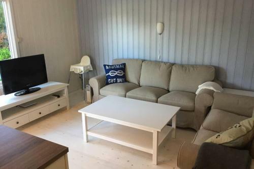 Newly Renovated Rustic Seaside Cabin B�r�y 3 Boat