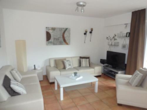 Ferienh�user Rh�n - Haus Natalie & Haus Helene