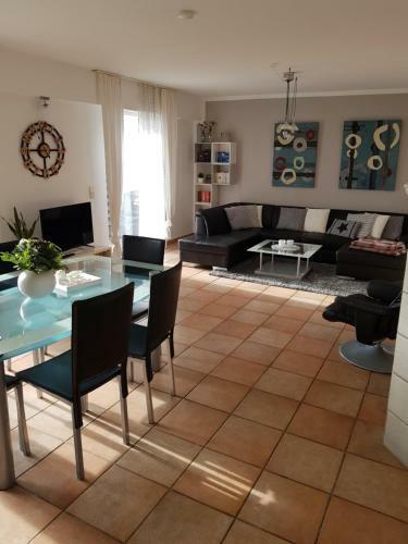 Ferienh�user Rh�n - Haus Natalie & Haus Helene