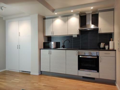Daltind - Modern Apartment With Free Parking