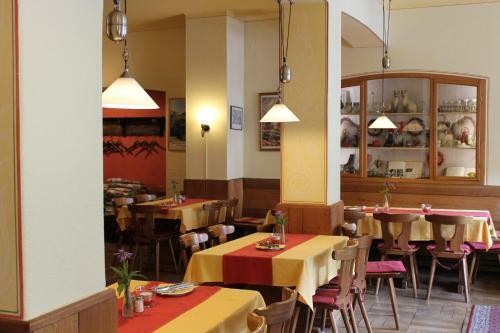 Hostal Gasthof Butz