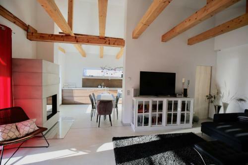 Haus Am See Waterfront 5