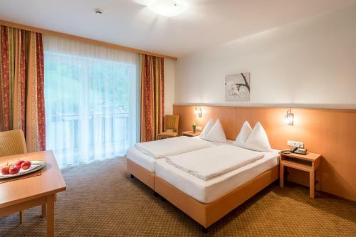 Landhotel Und Aparthotel Almr�sl