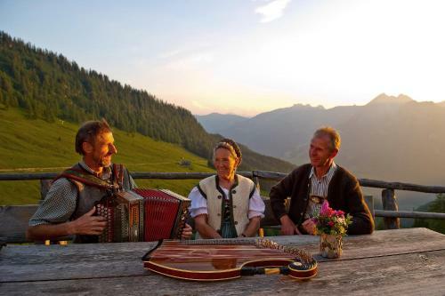 Landhotel Und Aparthotel Almr�sl