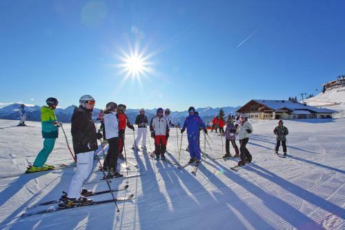 Landhotel Und Aparthotel Almr�sl