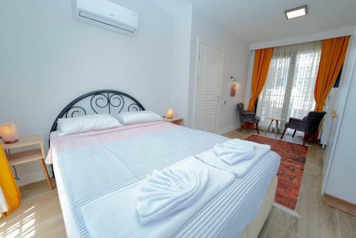 3 Bedroom Triplex Villa