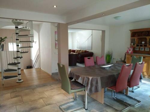 Apartamento Gro�z�gige Wohnung Mit Flair!