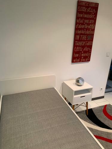 Modernes Haus Auf Gro�em Grundst�ck Im Gr�nen
