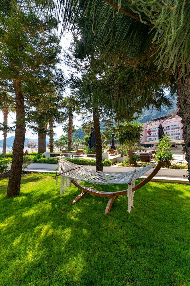 Hotel Faros Premium Beach