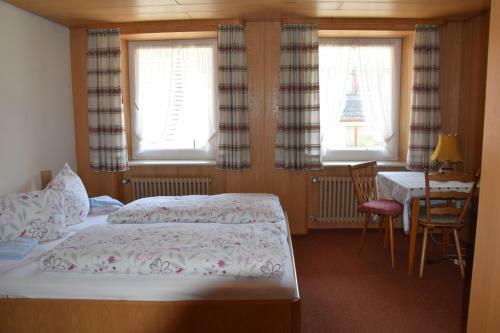 Bed & Breakfast G�stehaus Adler Albtal