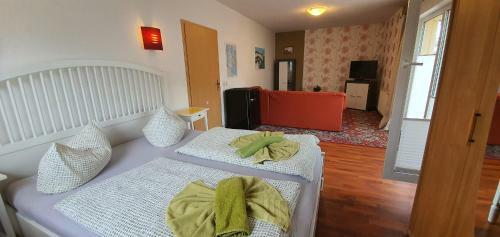 Hostal Pension Lenz
