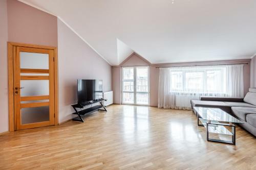 Vip 2 Floors Apartmens On Main Square
