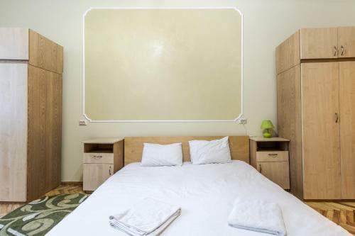 Akademika Hnatyuka Apartment