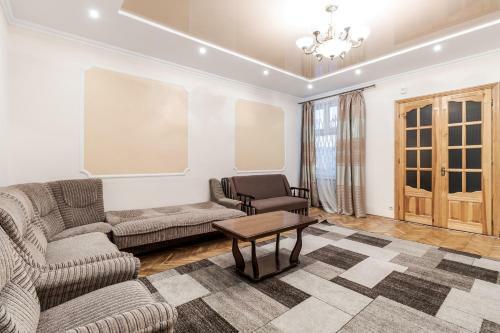 Akademika Hnatyuka Apartment