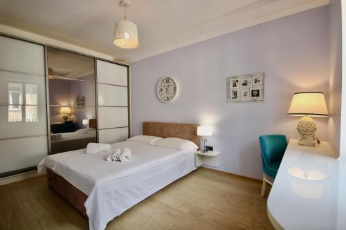Apartamento Romantic Lux Vivaldi Suite Svobode Avenue 39