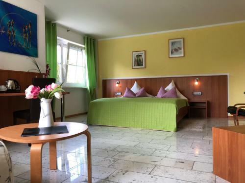 Hostal Hotel M�hleinsel