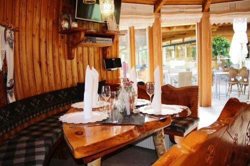 Hostal Gasthof Pension Perauer
