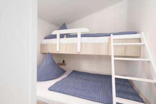 Ostseecamp L�becker Bucht Seel�we