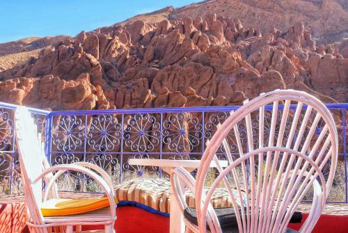 Hostal Monkey Fingers By Fatima Mellal