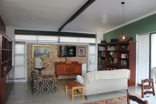 Aqua Le Blanc Guesthouse