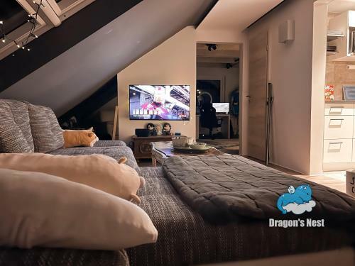 Apartamento Dragon?s Nest: Cozy & Modern Attic Loft Nuremberg