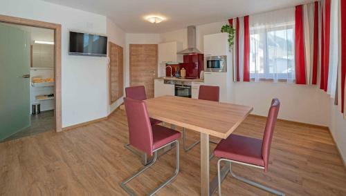 Hostal Haus Schluder - Familie Stanitzer