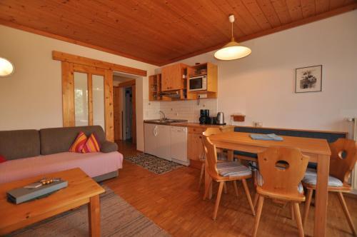 Apartamentos Ferienwohnungen Knaller-m�d