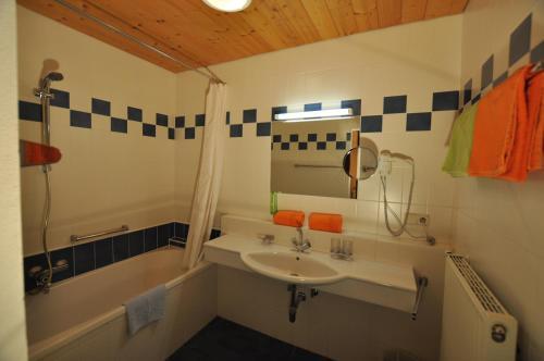 Apartamentos Ferienwohnungen Knaller-m�d