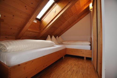 Apartamentos Ferienwohnungen Knaller-m�d