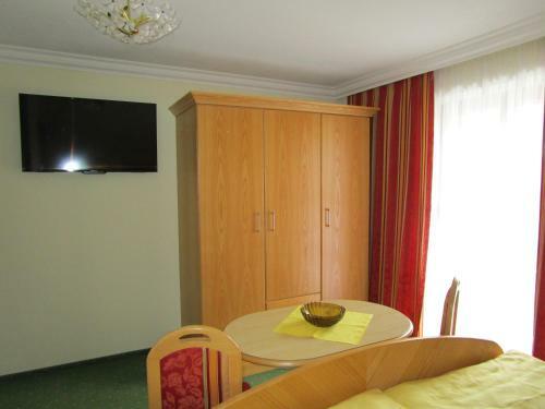 Hostal Fr�hst�ckspension Sunnh�usl
