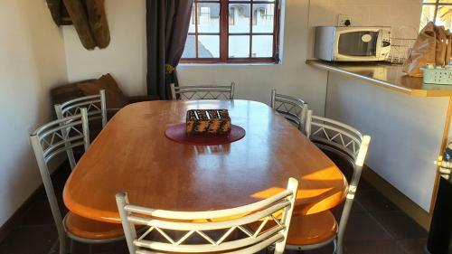 Shelley Point Holiday House