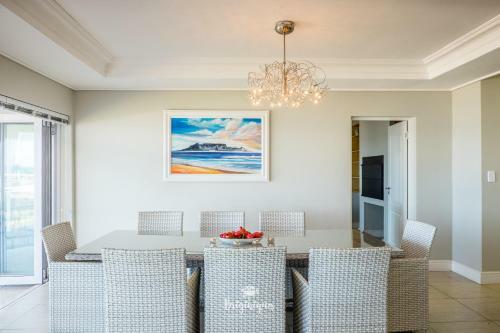 Bluecrest Villa