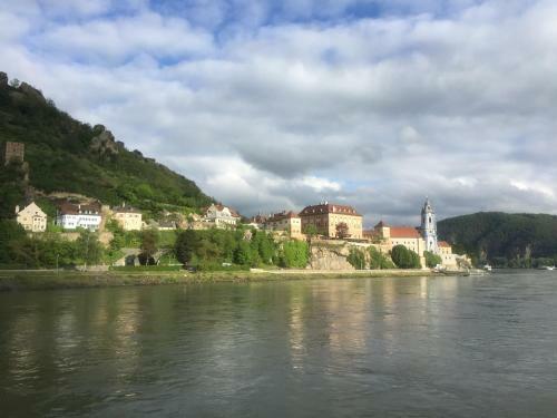 Hostal Privatzimmer Und Ferienwohnungen Leeb