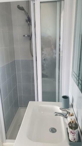 Modern 1 Bed Studio Apartment With Amazing Views