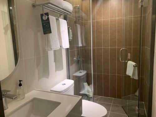 Ibis Lanzhou West Railway Station Hotel