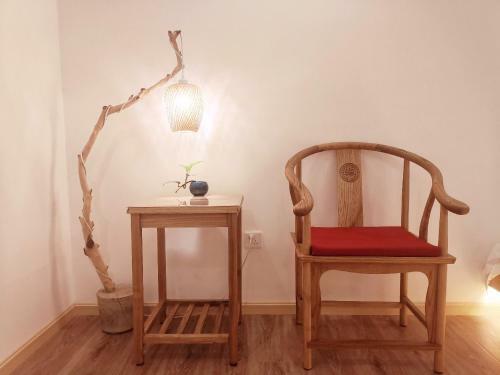 Lingzi's Home Apartment