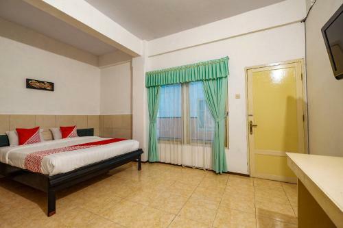 Oyo 2855 Sartika Hotel Pati