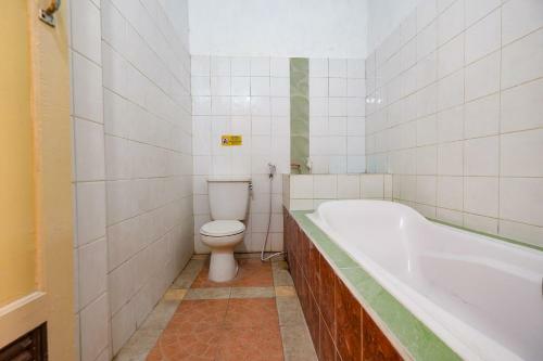 Oyo 2855 Sartika Hotel Pati