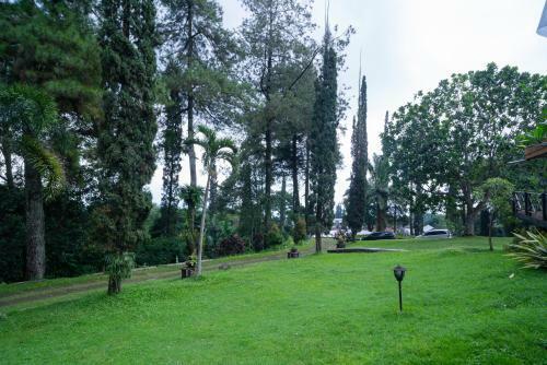 Hotel Urbanview Resort Tretes