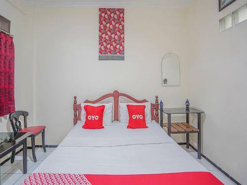 Oyo 90132 Lie Mas Hotel