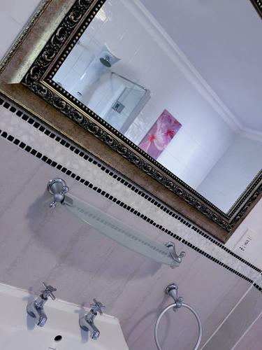 Hostal Neptune Royal Guesthouse