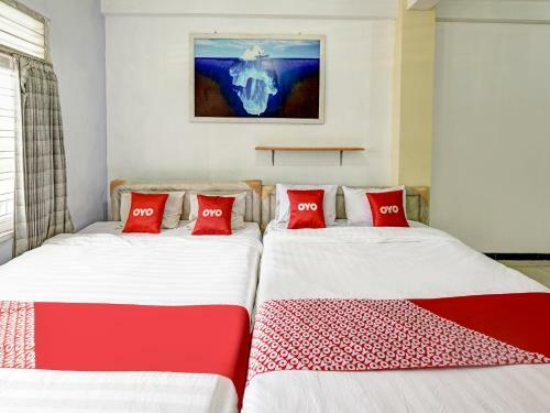Oyo 90451 Hotel Roda Mas 1