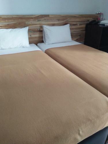 Antika Hotel