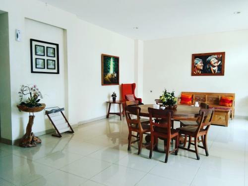 Antika Hotel
